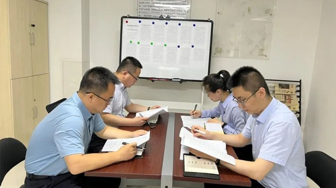 扶貧基金黨支部、第八黨支部、第四黨支部開展主題活動(dòng)