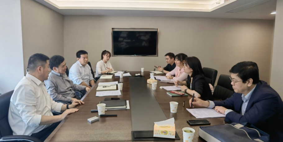 公司與經(jīng)開區(qū)管委會(huì)財(cái)政局、經(jīng)開渭發(fā)集團(tuán)座談